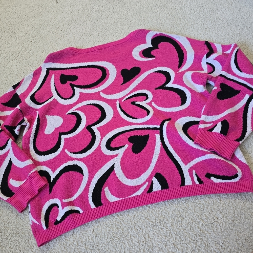 Hot Pink Heart Graphic Sweater – Size Large/XL - Picture 6 of 6